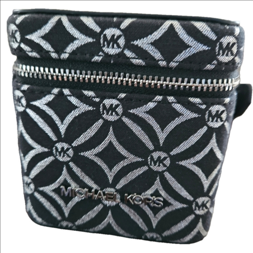 Michael Kors Sandrine Small Box Bag - Picture 1 of 5